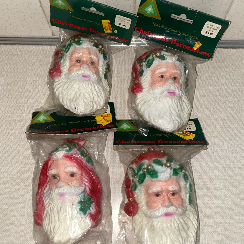 VTG Woolworth Plastic Santa‎ Heads Christmas Ornaments Set of 4 Dead stock NIP